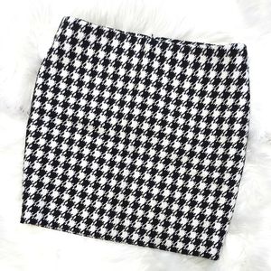 Retro Chanel style "pied de poule" size 9-10